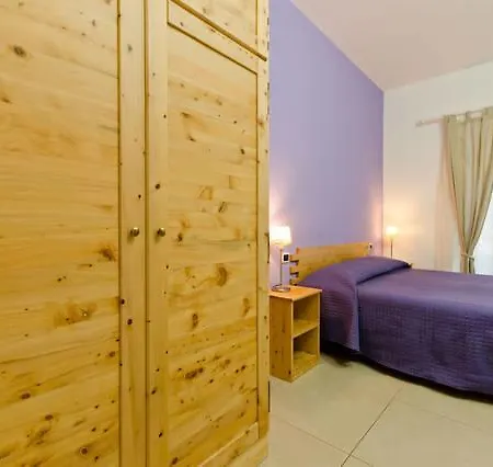 Nocleg ze śniadaniem Alle Porte Di San Giovanni 4*