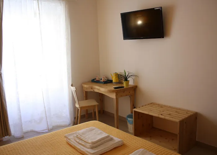 Alle Porte Di San Giovanni Bed & Breakfast 4*