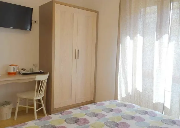 Alle Porte Di San Giovanni Bed & Breakfast