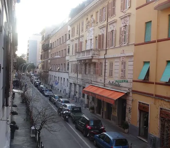 Alle Porte Di San Giovanni Bed & Breakfast 4*